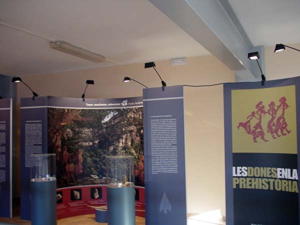 Exposici dones prehistria 2007